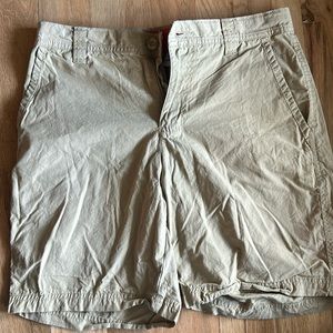 Columbia flat front shorts